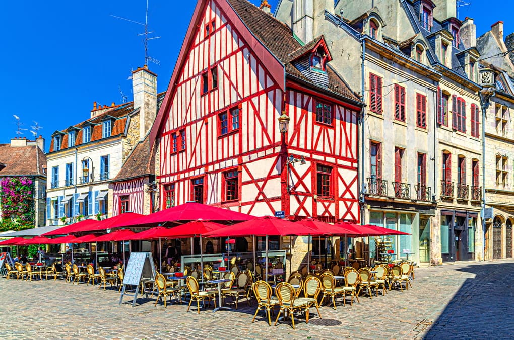 Restaurants in Dijon Burgundy France (where to eat in Beaune and Dijon).